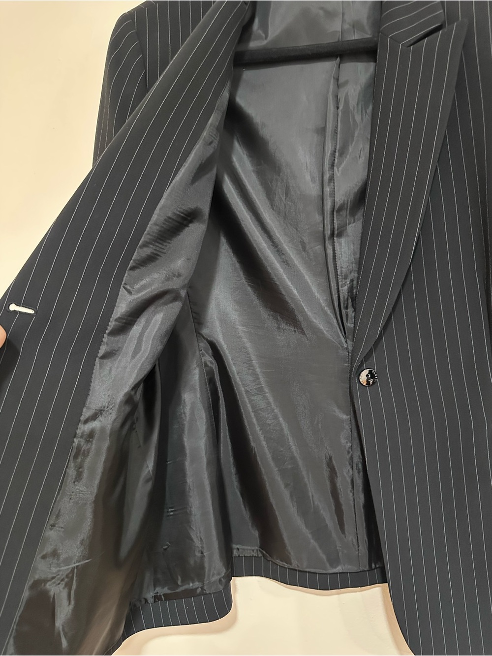 Tahari women’s Black Pinstripe Pantsuit 3 piece Size 16 - Picture 15 of 16